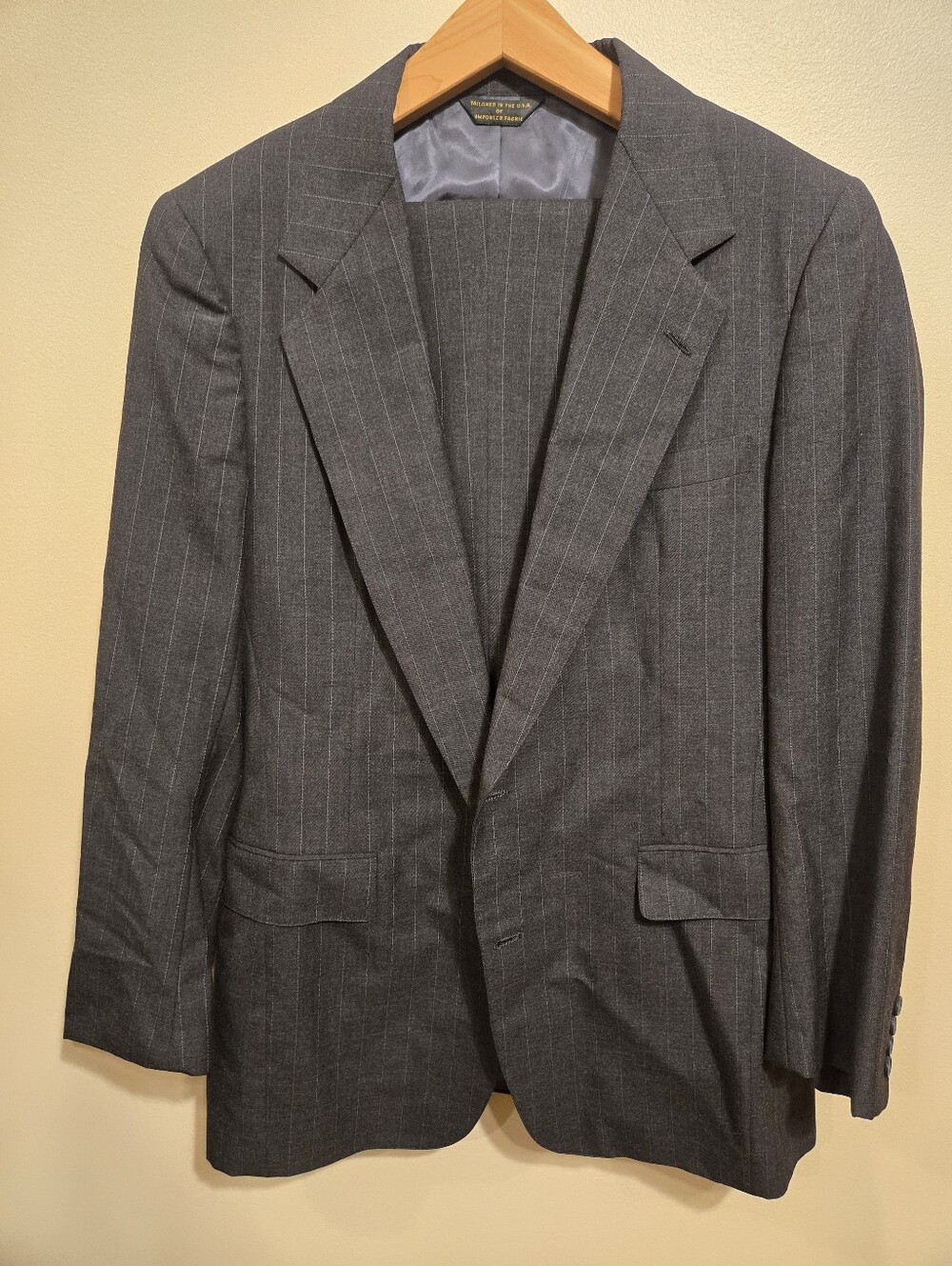 Southwick Men's Gray Pinstripe 2 Piece Suit USA Made Pants Need Repair